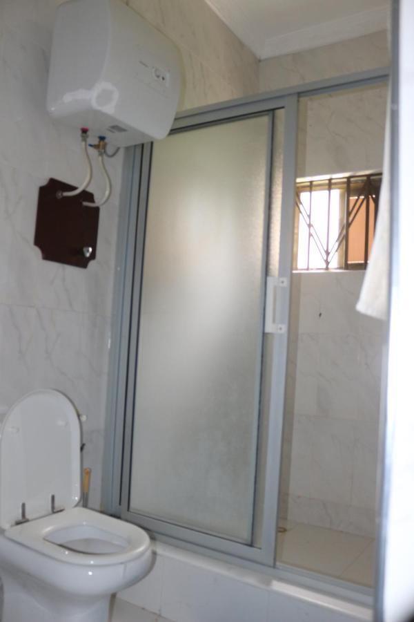 3A'S Guest House Akosombo Luaran gambar