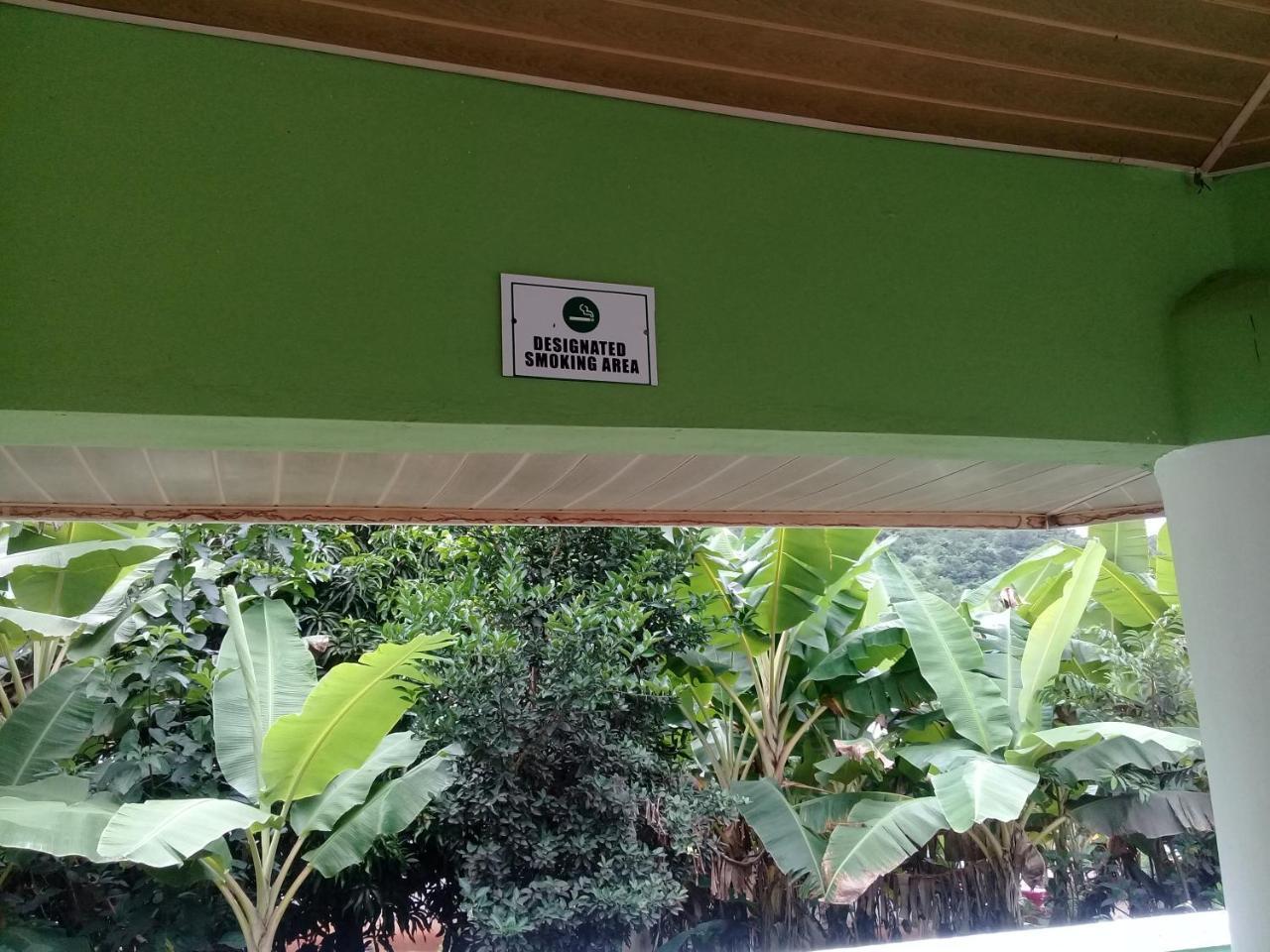 3A'S Guest House Akosombo Luaran gambar