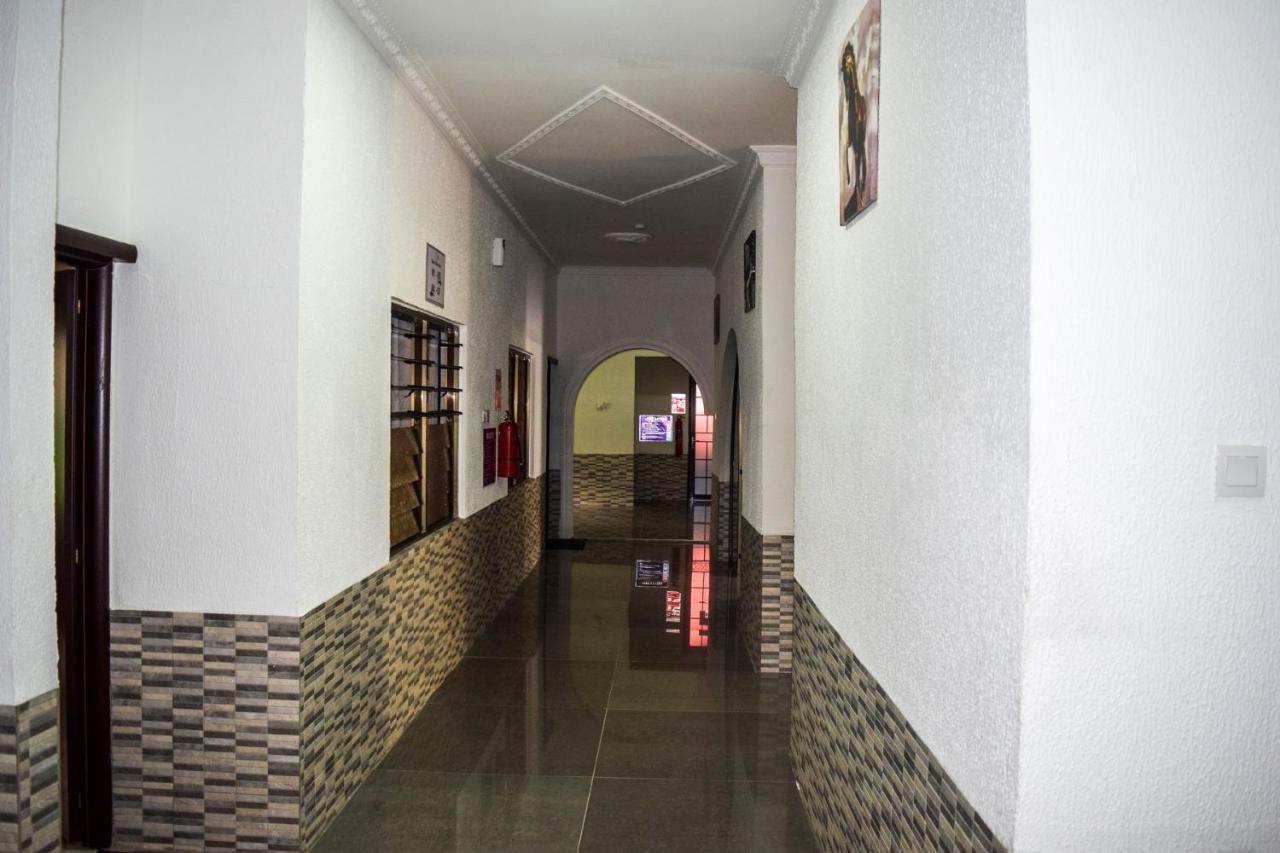 3A'S Guest House Akosombo Luaran gambar