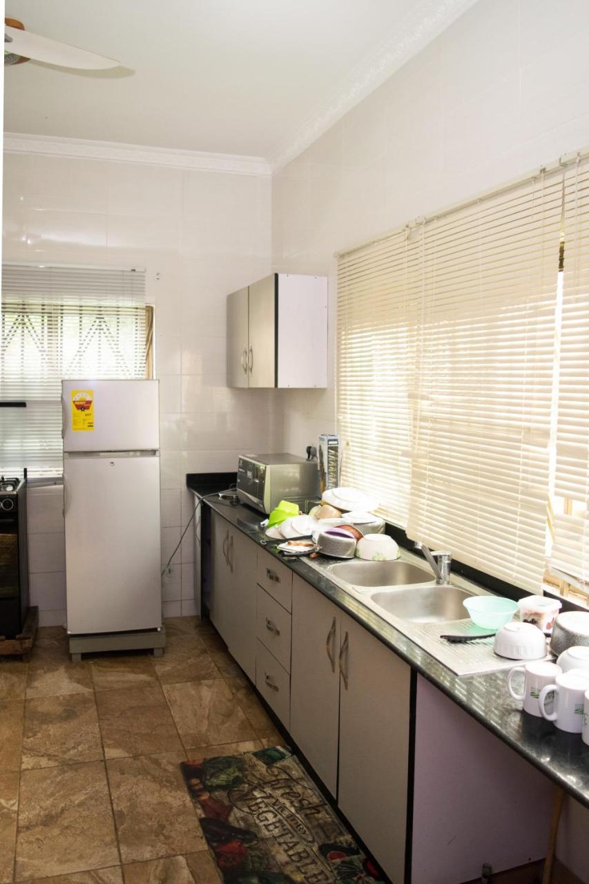 3A'S Guest House Akosombo Luaran gambar