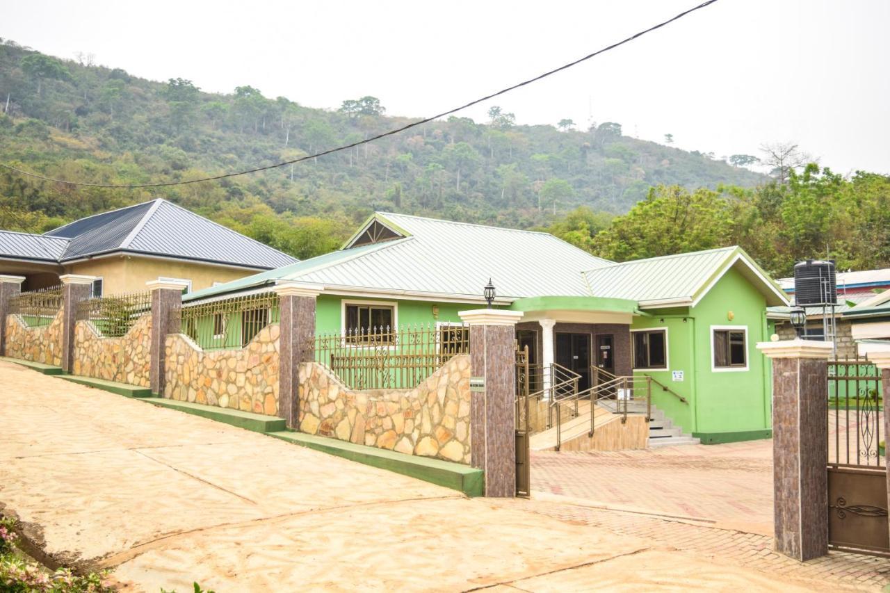 3A'S Guest House Akosombo Luaran gambar
