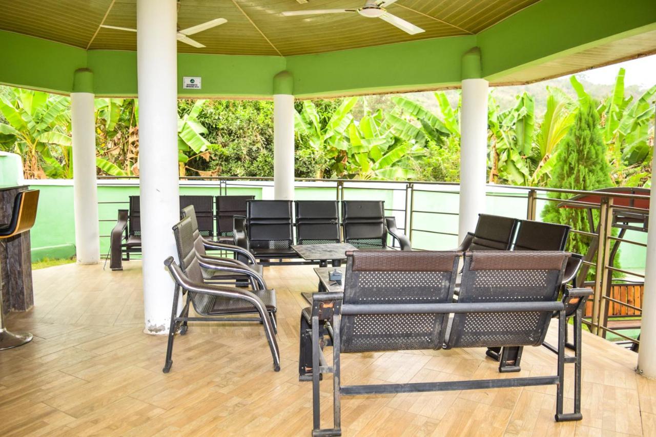 3A'S Guest House Akosombo Luaran gambar